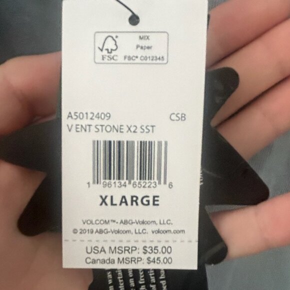 NWT- Men's Volcom Tshirt XL - Picture 4 of 5